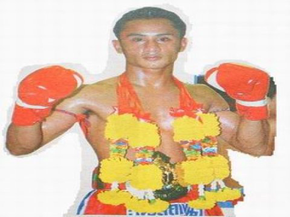 สามเอท้าเดิมพัน1แสน
เชื่อย้ำแค้นพรเสน่ห์แน่