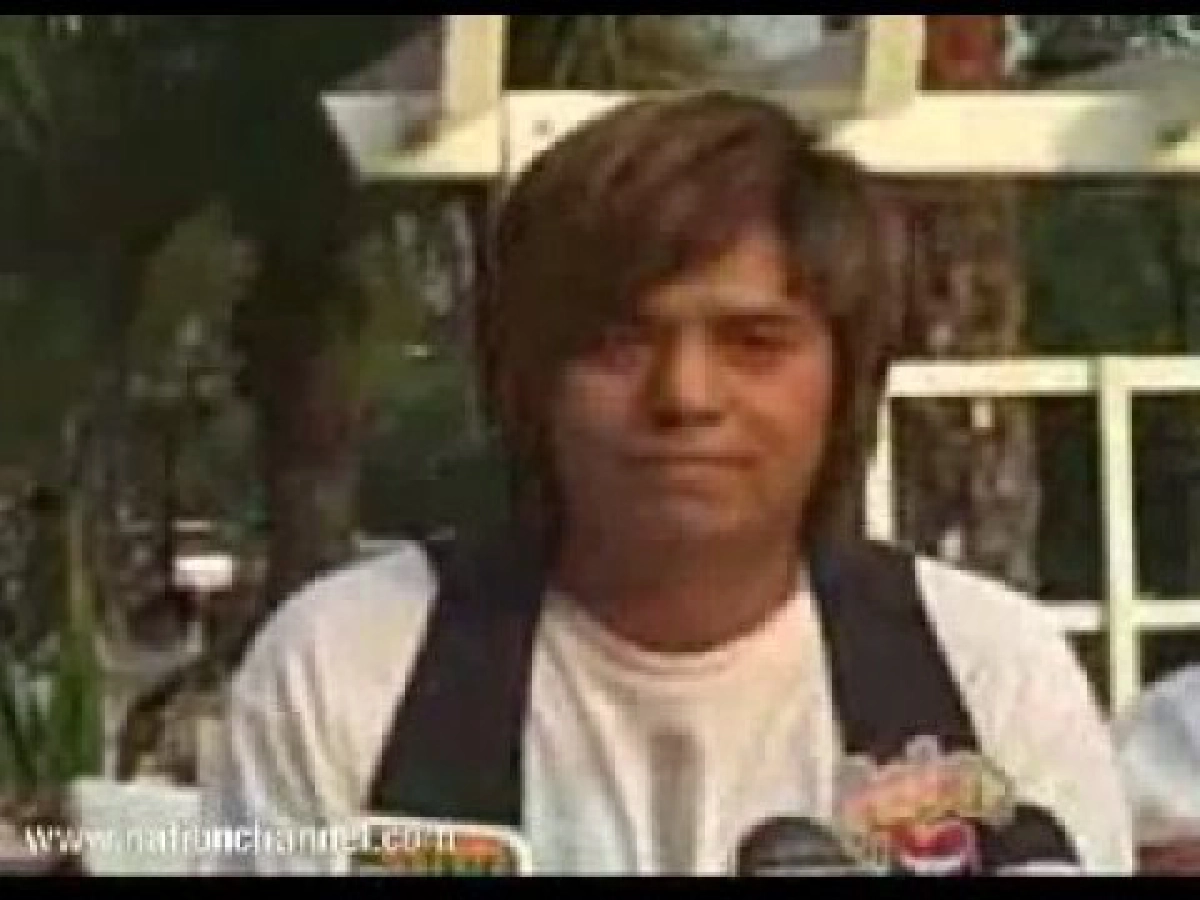 "เอ" ศุภชัย แถลงข่าวโต้ "พจน์" อานนท์
