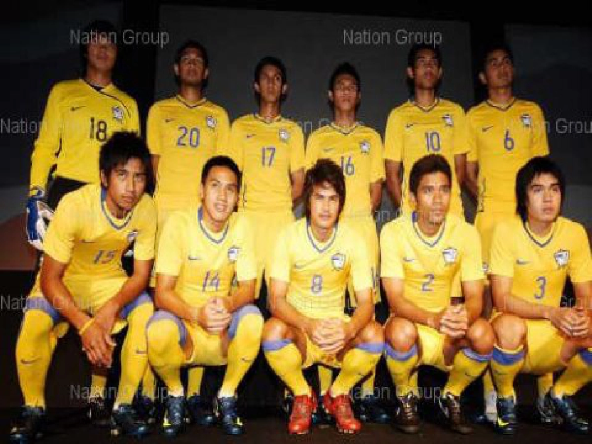 "บังยี"ดันวิชั่นไทยแลนด์
สานฝัน8ปีไปบอลโลก