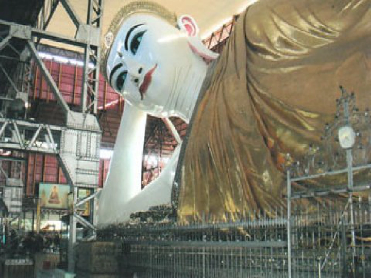 ศิลป์แห่งแผ่นดิน - กราบพรขอพรพระนอนจักรสีห์
ศิลป์แห่งแผ่นดิน - กราบพรขอพรพระนอนจักรสีห์