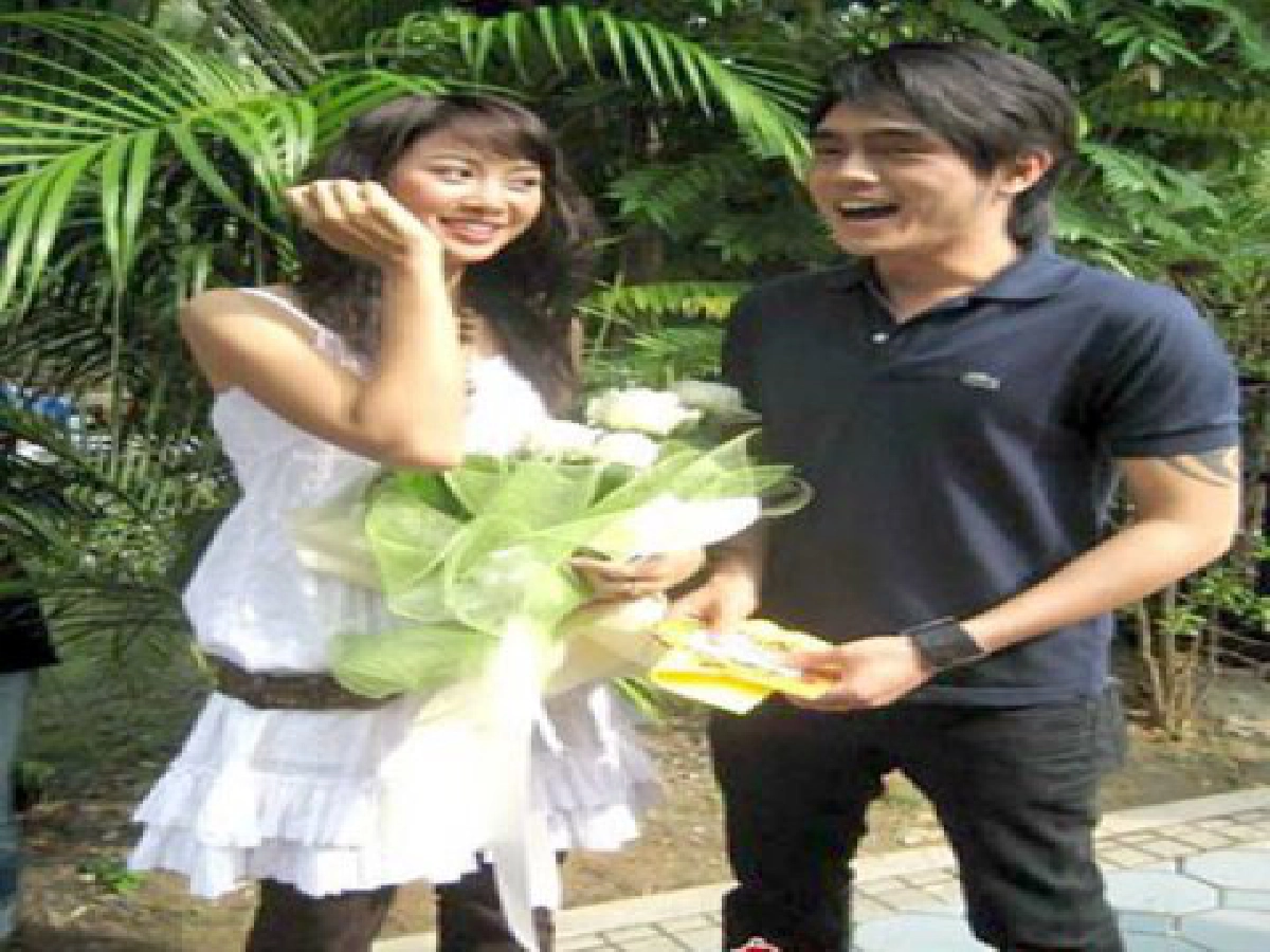 ส่องคู่รักเลิกรา
ฉลองวันวาเลนไทน์ด้วยน้ำตา
ส่องคู่รักเลิกรา
ฉลองวันวาเลนไทน์ด้วยน้ำตา