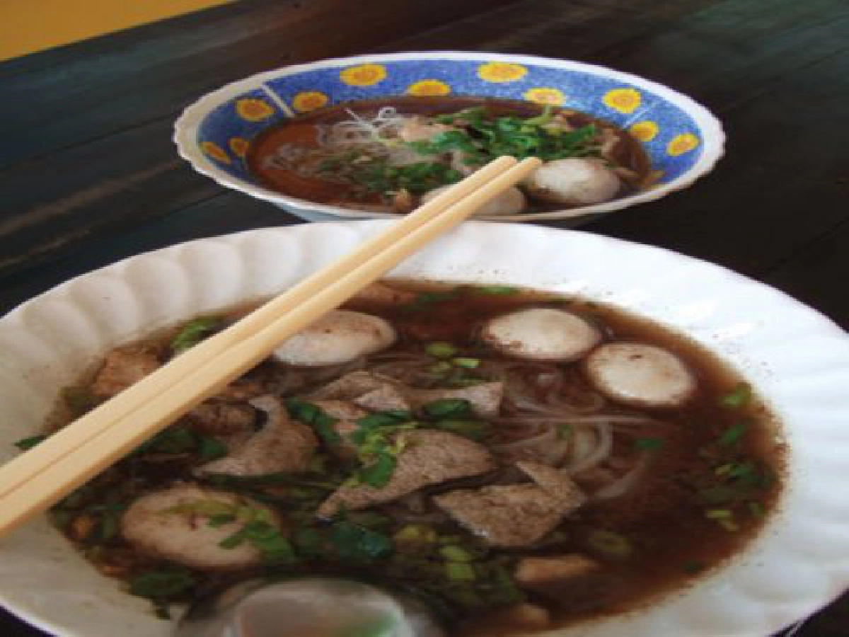 ไม่สนชีวิต "ลูกจ้าง" เดินตามฝันขาย "ก๋วยเตี๋ยวเรือ" สร้างอาชีพ ไม่สนชีวิต "ลูกจ้าง" เดินตามฝันขาย "ก๋วยเตี๋ยวเรือ" สร้างอาชีพ