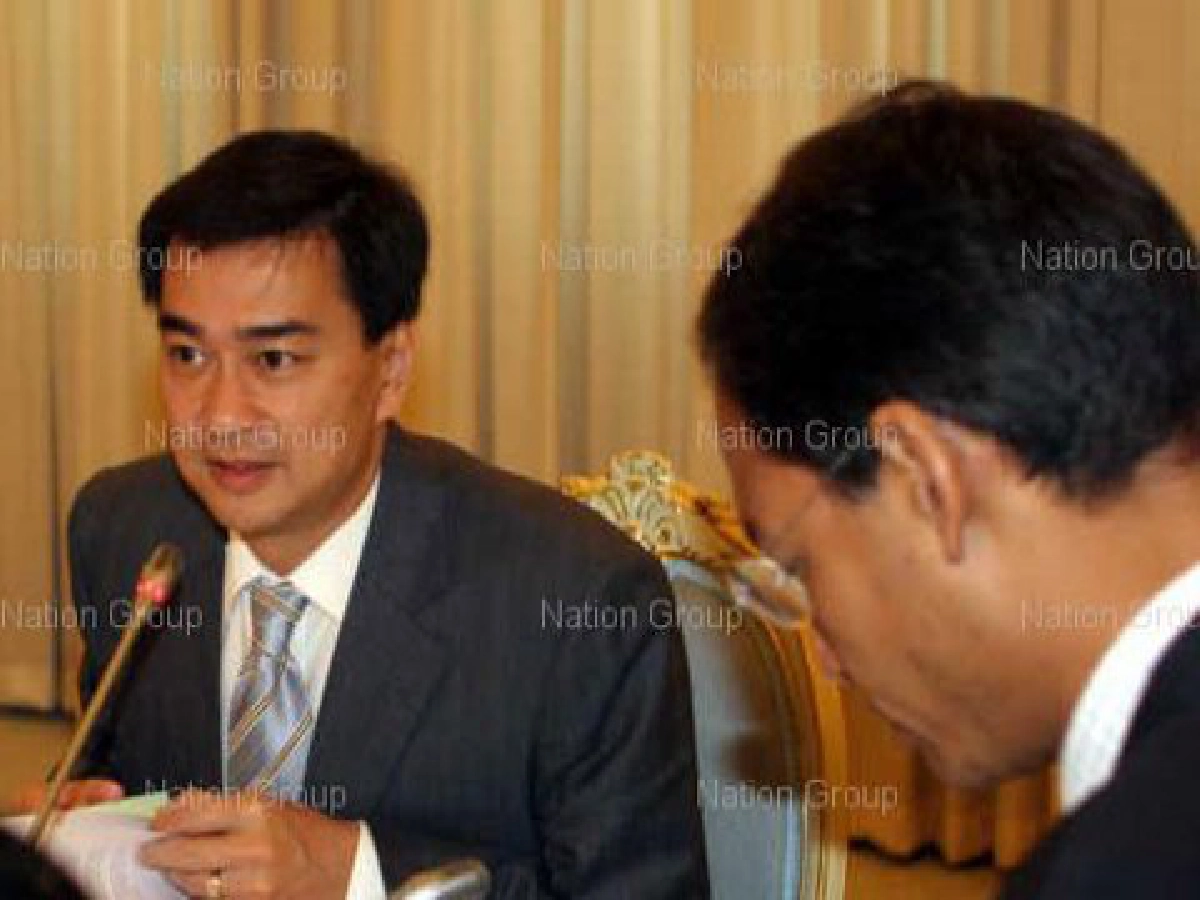 อภิสิทธิ์ ปัด ดึง พผ.-ปชร.ร่วมรัฐบาล
