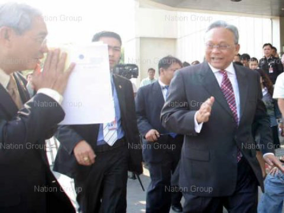 "เทือก"ค้านแก้กม.หมิ่นเบื้องสูง ลั่นรัฐบาลไม่ยอมให้ใครละเมิด "เทือก"ค้านแก้กม.หมิ่นเบื้องสูง ลั่นรัฐบาลไม่ยอมให้ใครละเมิด