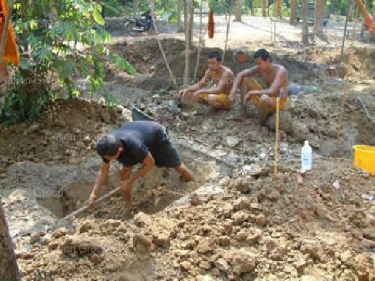 วิญญาณกว่า100ปีเฮี้ยนเข้าฝันให้คนไปขุดพบกว่า40ศพ วิญญาณกว่า100ปีเฮี้ยนเข้าฝันให้คนไปขุดพบกว่า40ศพ
