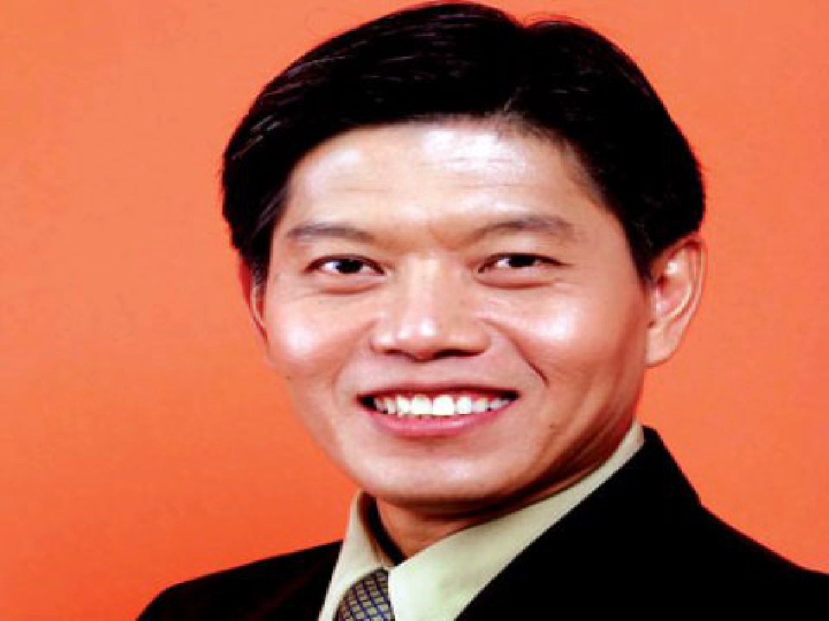 ครบทุกรสชาติเพื่อคนทำงานหมุนหน้าปัดหยุดที่เอฟเอ็ม 102 ครบทุกรสชาติเพื่อคนทำงานหมุนหน้าปัดหยุดที่เอฟเอ็ม 102