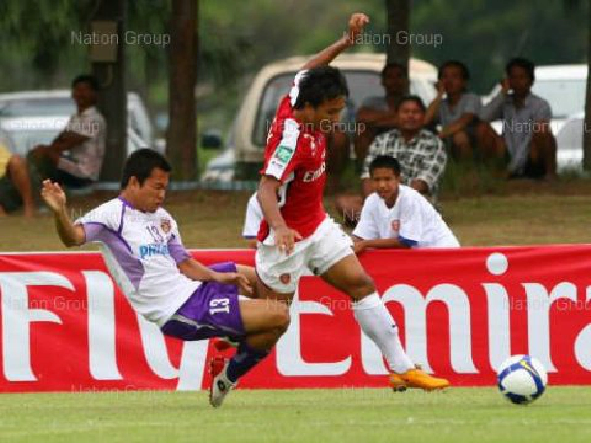 "ตั้ม" ฟรีคิก ไฟฟ้าดับเทโร "บีจี" ยิงท้ายเกม แซงชนะจุฬา 2-1 ไทยพรีเมียร์ลีก
"ตั้ม" ฟรีคิก ไฟฟ้าดับเทโร "บีจี" ยิงท้ายเกม แซงชนะจุฬา 2-1 ไทยพรีเมียร์ลีก