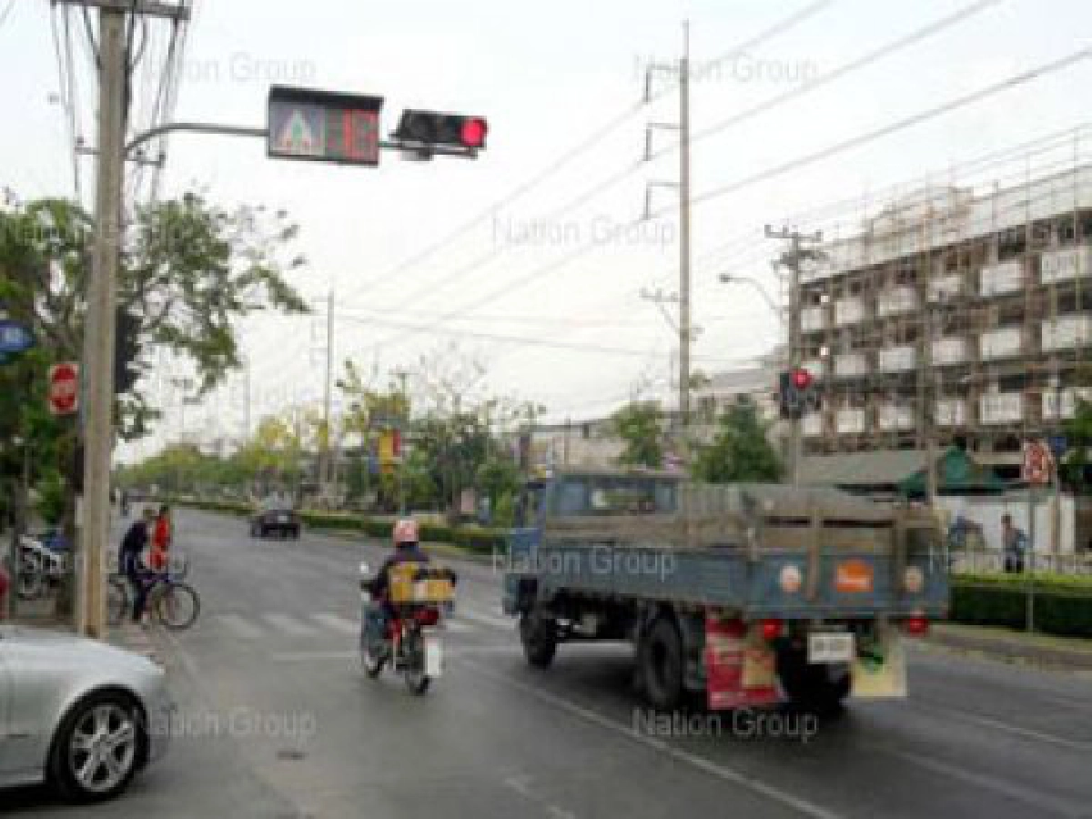 ไฟอัจฉริยะ รถไม่จอด