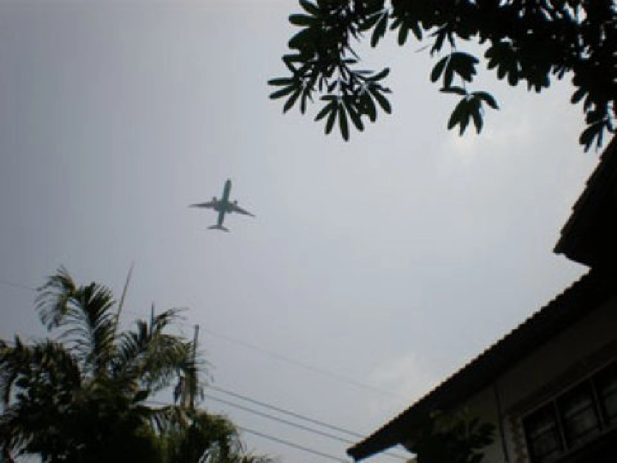 เสียงสะท้อนจากชาวบ้านรอบสนามบินสุวรรณภูมิ (ตอนที่ 6) ไม่เคยเหลียวแล... เสียงสะท้อนจากชาวบ้านรอบสนามบินสุวรรณภูมิ (ตอนที่ 6) ไม่เคยเหลียวแล...