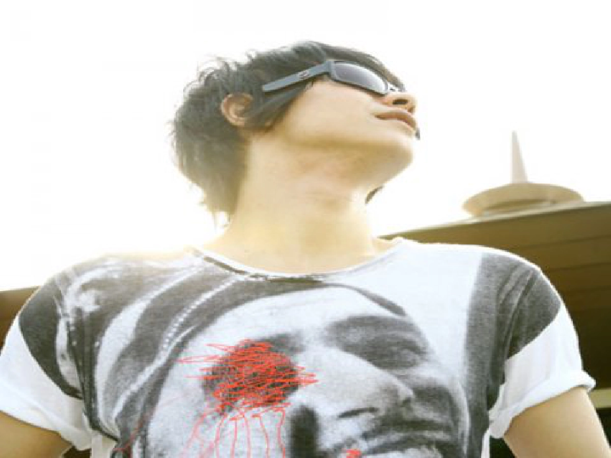 ไอซ์ ใกล้ชิดแฟนคลับรับลมร้อน
ใน ไนน์เอ็นฯ มีทแอนด์กรีท
ไอซ์ ใกล้ชิดแฟนคลับรับลมร้อน
ใน ไนน์เอ็นฯ มีทแอนด์กรีท