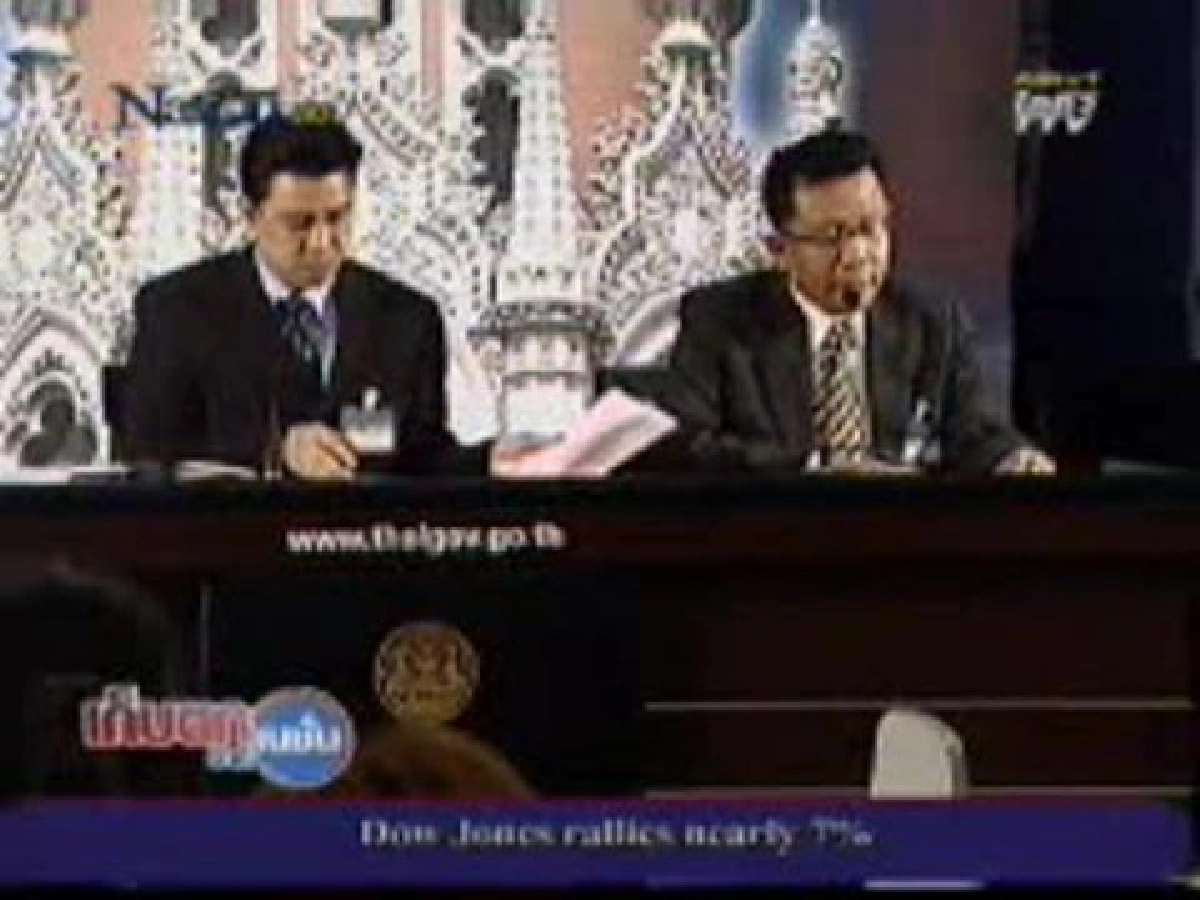 เกาเหลาเป็นเหตุ"พุทธิพงษ์"ลาออกรองโฆษกรัฐฯ เกาเหลาเป็นเหตุ"พุทธิพงษ์"ลาออกรองโฆษกรัฐฯ