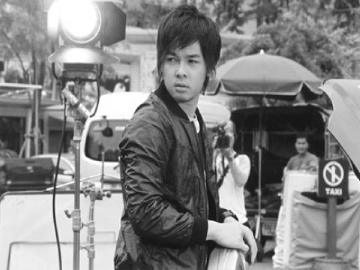 "จ๋า" พลิกสวมบทตัวอิจฉา
ในเอ็มวี "ตัวอิจฉา"
"จ๋า" พลิกสวมบทตัวอิจฉา
ในเอ็มวี "ตัวอิจฉา"