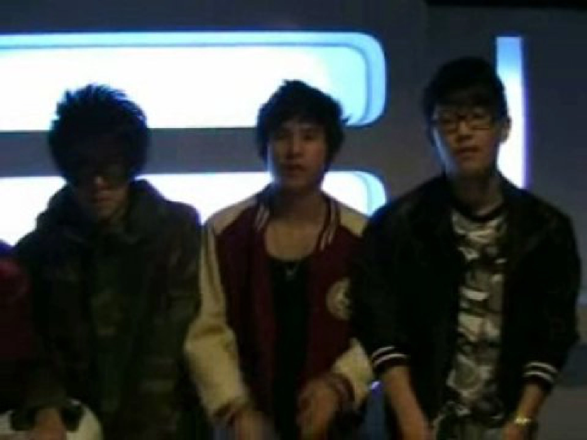(คลิป)งาน"คม ชัด ลึก อวอร์ด"สาขาเพลงไทยสากลสัมภาษณ์ 5 หนุ่มวงเคโอทิค และ สองสาวเนโกะจั้ม