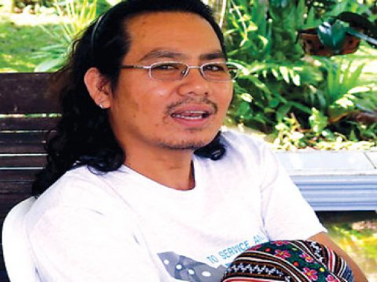 ชานชาลานักเขียน-เรื่องของกวี, เพลงของกวี และจดหมายรัก