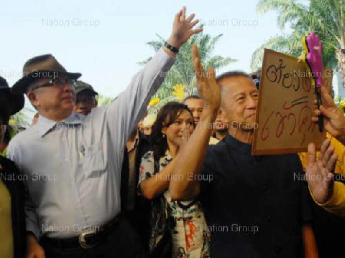 21 แกนนำพันธมิตรฯ ไปรับทราบข้อกล่าวหา
