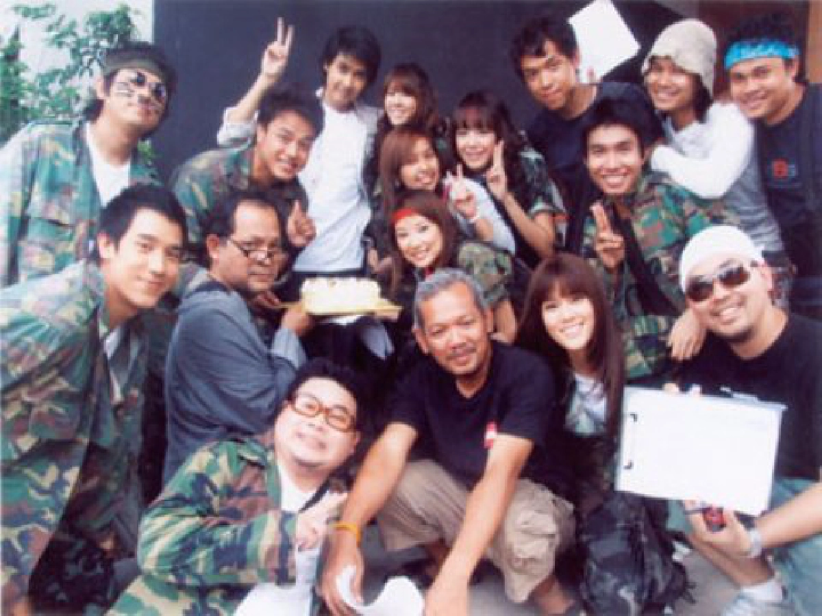 เสิร์ฟข่าวเม้าท์แตก (พุธที่ 1 เม.ย. 52)
เสิร์ฟข่าวเม้าท์แตก (พุธที่ 1 เม.ย. 52)