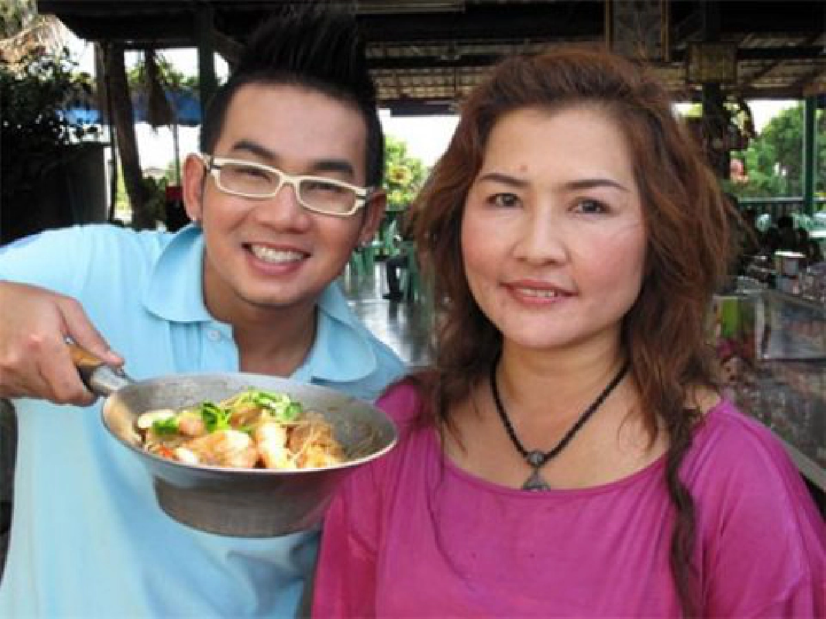 ไฮไลท์ทีวี (ศุกร์ที่ 3 เม.ย. 52)
ไฮไลท์ทีวี (ศุกร์ที่ 3 เม.ย. 52)