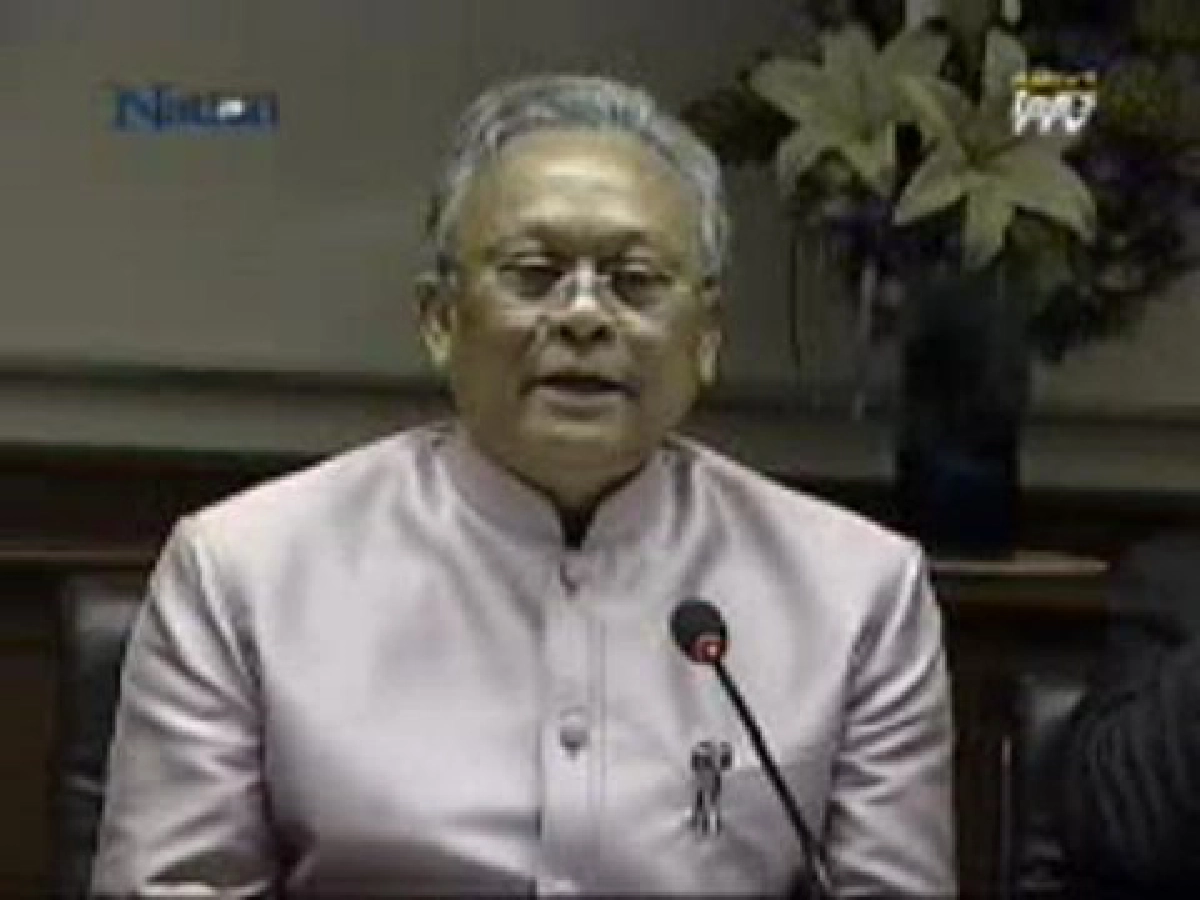 "สุเทพ" ปัดตัดสัญญาณ "ทักษิณ"