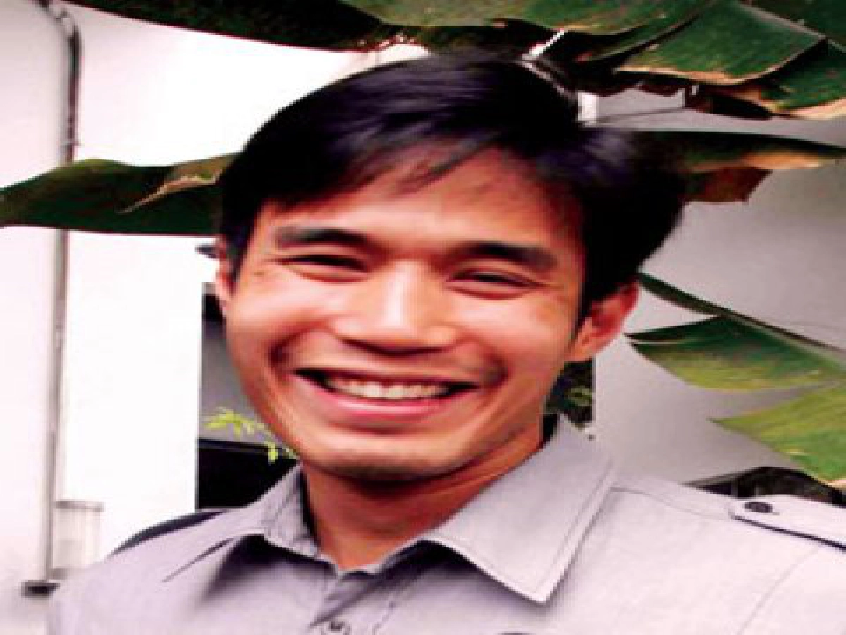 เม้าท์นอกจอ (พุธที่ 8 เม.ย. 52) เม้าท์นอกจอ (พุธที่ 8 เม.ย. 52)