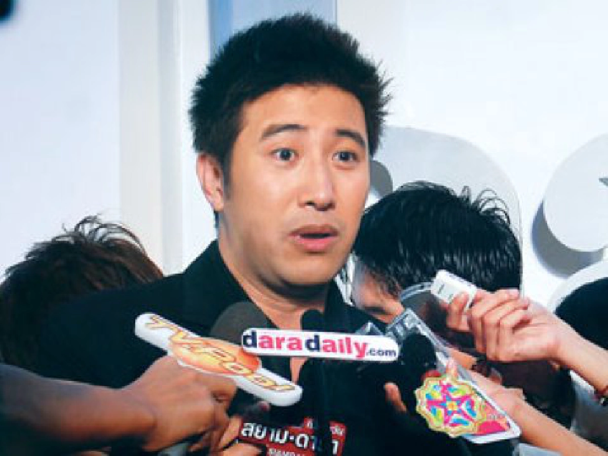 "หนุ่ม"ฟ้องแม่เลี้ยงเรื่องสมบัติ "หนุ่ม"ฟ้องแม่เลี้ยงเรื่องสมบัติ