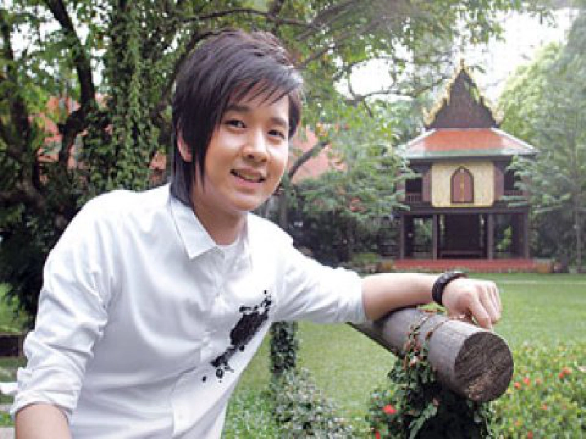 "โต๋"เคลียร์ข่าวเกาเหลาแดน "โต๋"เคลียร์ข่าวเกาเหลาแดน