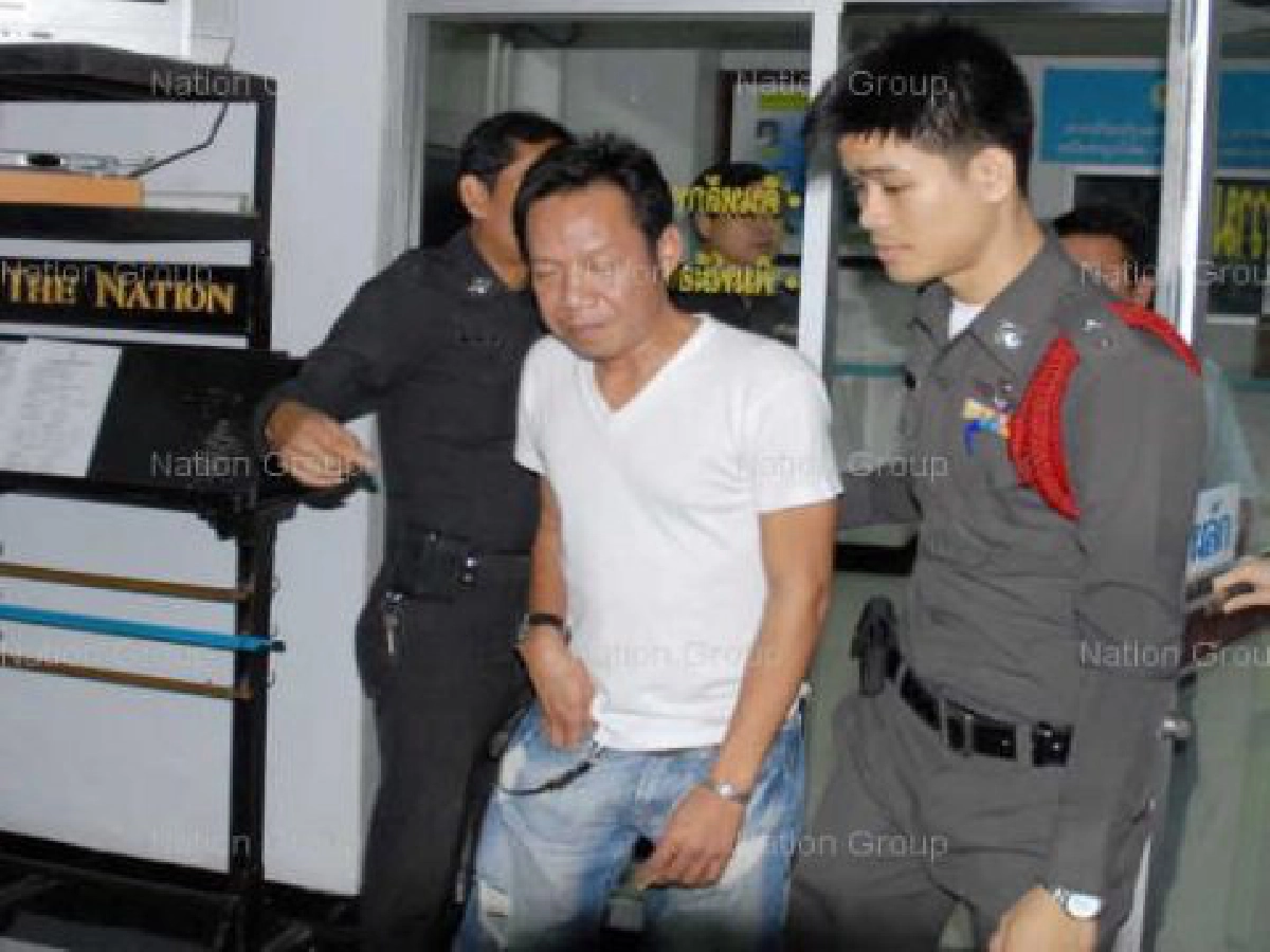 "นนทรีย์ นิมิตรบุตร"เมาซิ่งเบนซ์สปอร์ตชนแท็กซี่
"นนทรีย์ นิมิตรบุตร"เมาซิ่งเบนซ์สปอร์ตชนแท็กซี่