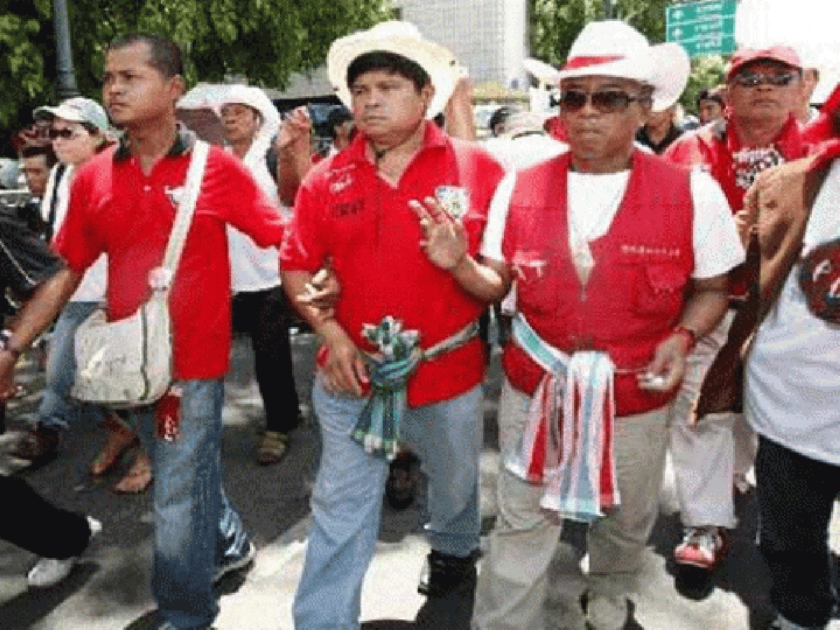 ออกหมายจับ"แม้ว"-แกนนำเสื้อแดง ออกหมายจับ"แม้ว"-แกนนำเสื้อแดง