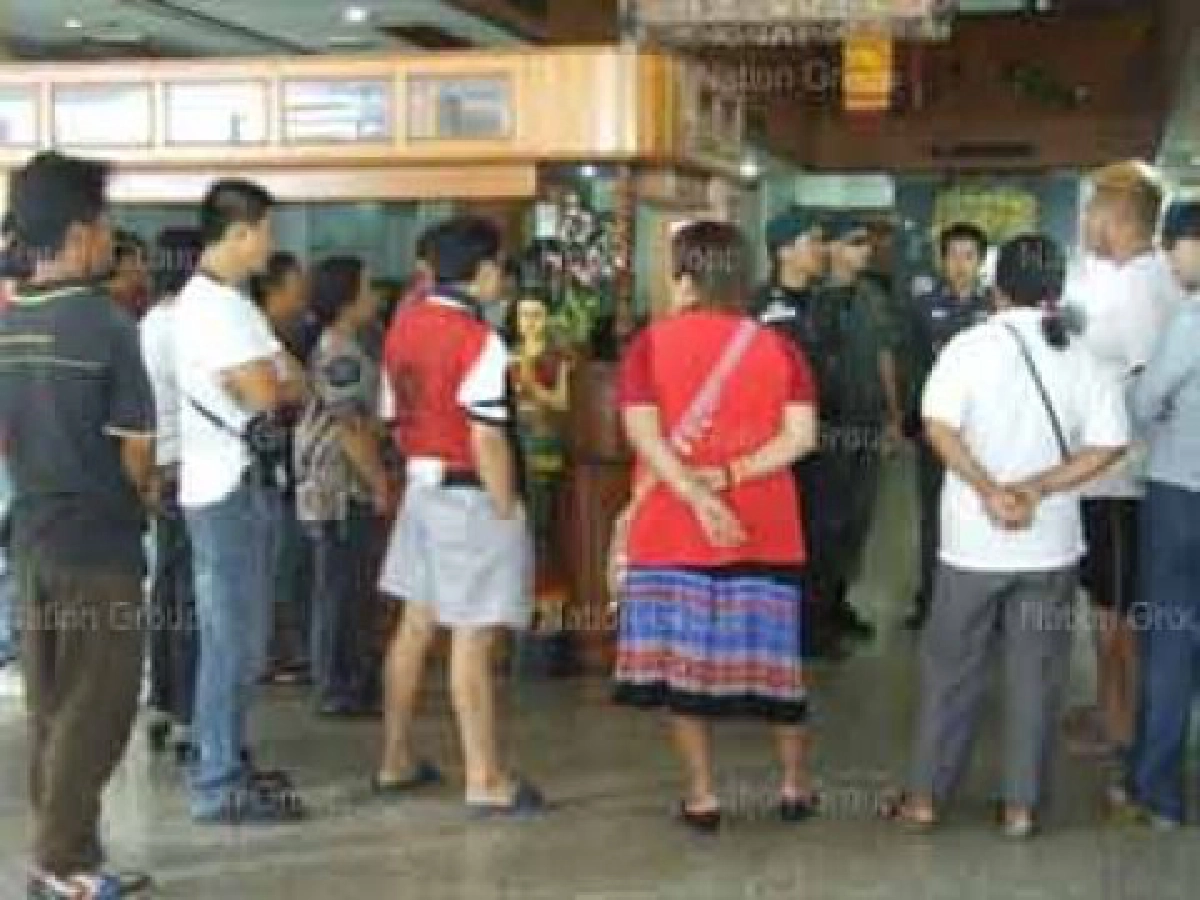 กองปราบฯบุกยึดเครื่องส่งวิทยุชุมชนคนรักอุดร กองปราบฯบุกยึดเครื่องส่งวิทยุชุมชนคนรักอุดร