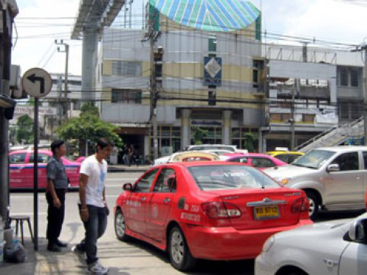 รถติดในซอย รถติดในซอย