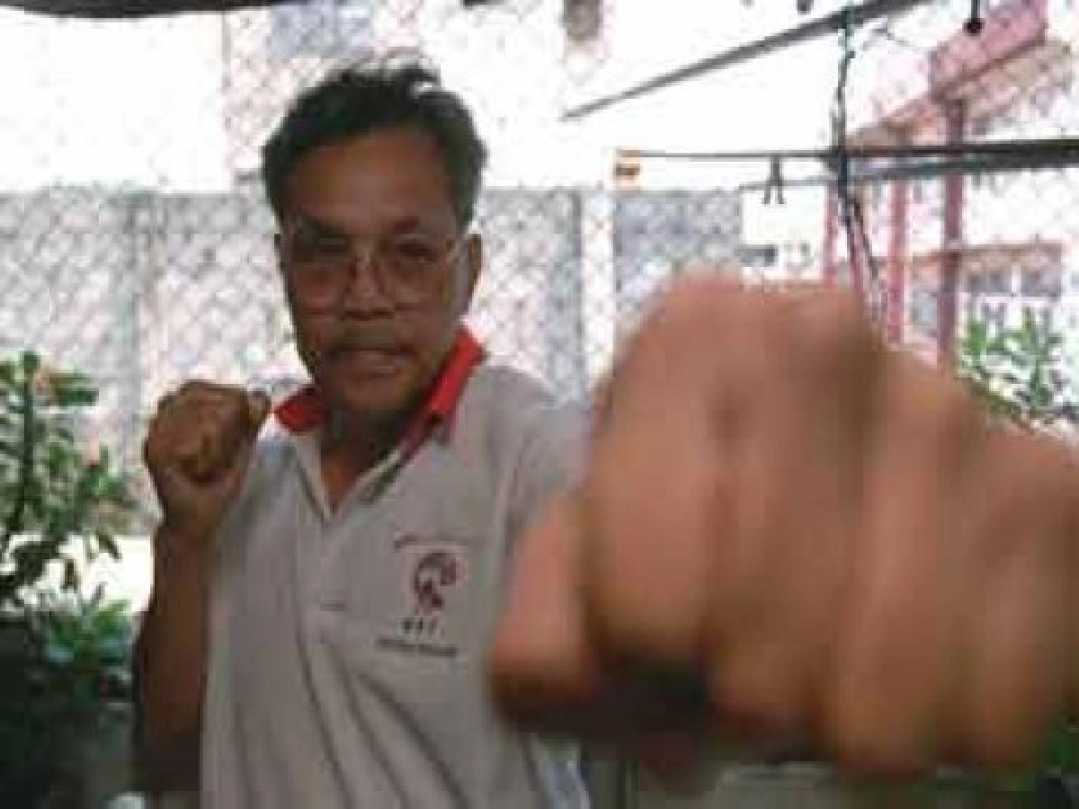 ชาวเพชรบูรณ์อาลัยแสนศักดิ์ เมืองสุรินทร์