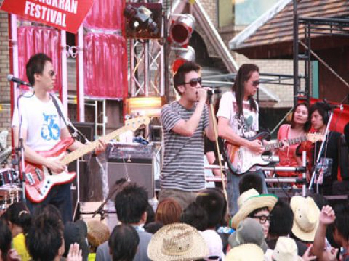 คอนเสิร์ต "ฮิพ" คอนเซ็ปต์..."สนุกได้ไร้แอลกอฮอล์ คอนเสิร์ต "ฮิพ" คอนเซ็ปต์..."สนุกได้ไร้แอลกอฮอล์