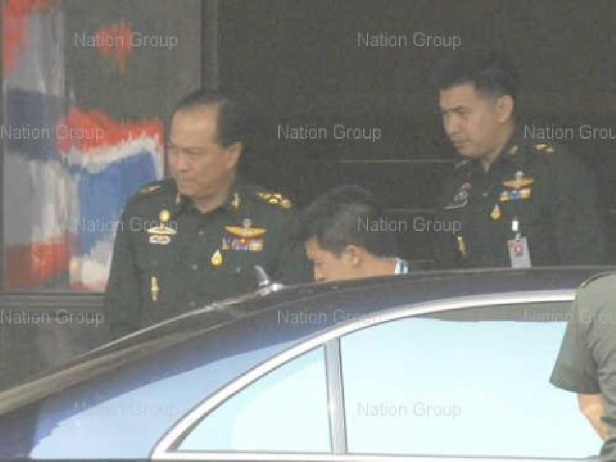 "ป็อก"รับกระสุนยิง"สนธิ"มาจากกองพล9 "ป็อก"รับกระสุนยิง"สนธิ"มาจากกองพล9