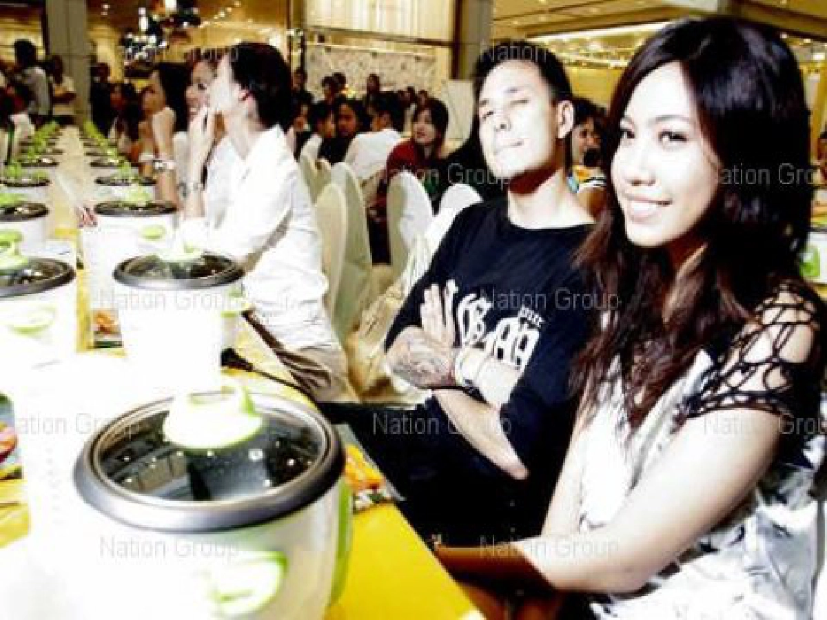 (คลิป) "หญิงแม้น"ใหสัมภาษณ์ยอมรับไม่เช็คก่อนรับงานเจอแท็คพร้อมโจทย์เก่า (คลิป) "หญิงแม้น"ใหสัมภาษณ์ยอมรับไม่เช็คก่อนรับงานเจอแท็คพร้อมโจทย์เก่า