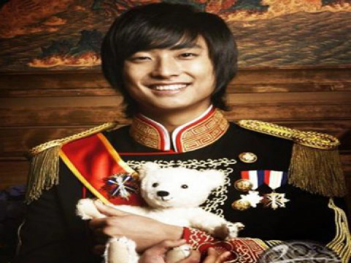 จับพระเอกเกาหลีมั่วยาเสพติด จับพระเอกเกาหลีมั่วยาเสพติด