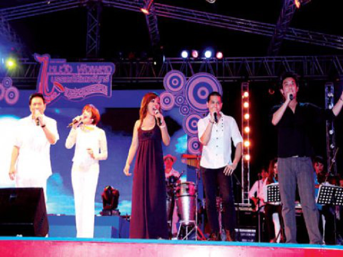 'ศิลปิน' โชว์เพลงใต้แสงจันทร์ 
กับเทศกาล 'ชมวัง ฟังเพลงฯ' 

