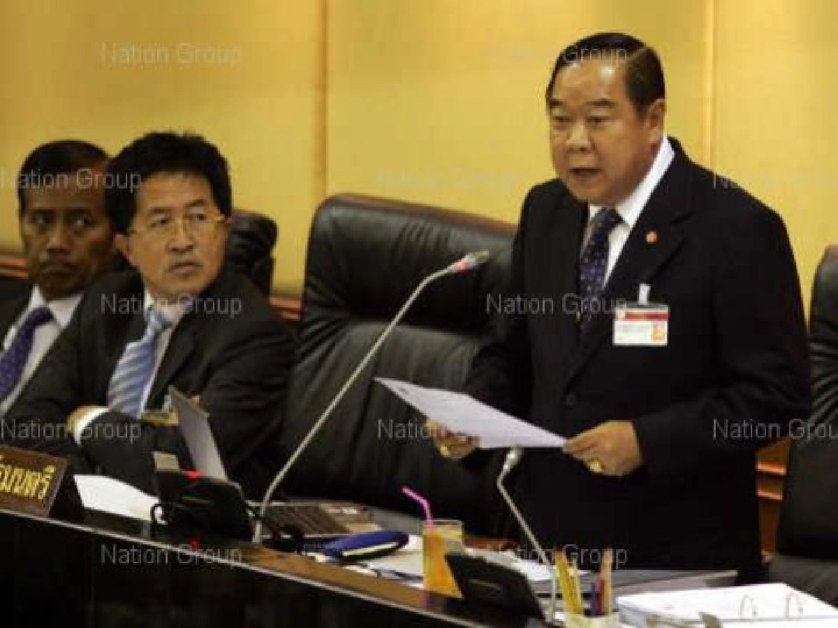 "ประวิตรนำทีมถกปัญหาชายแดนเขมร