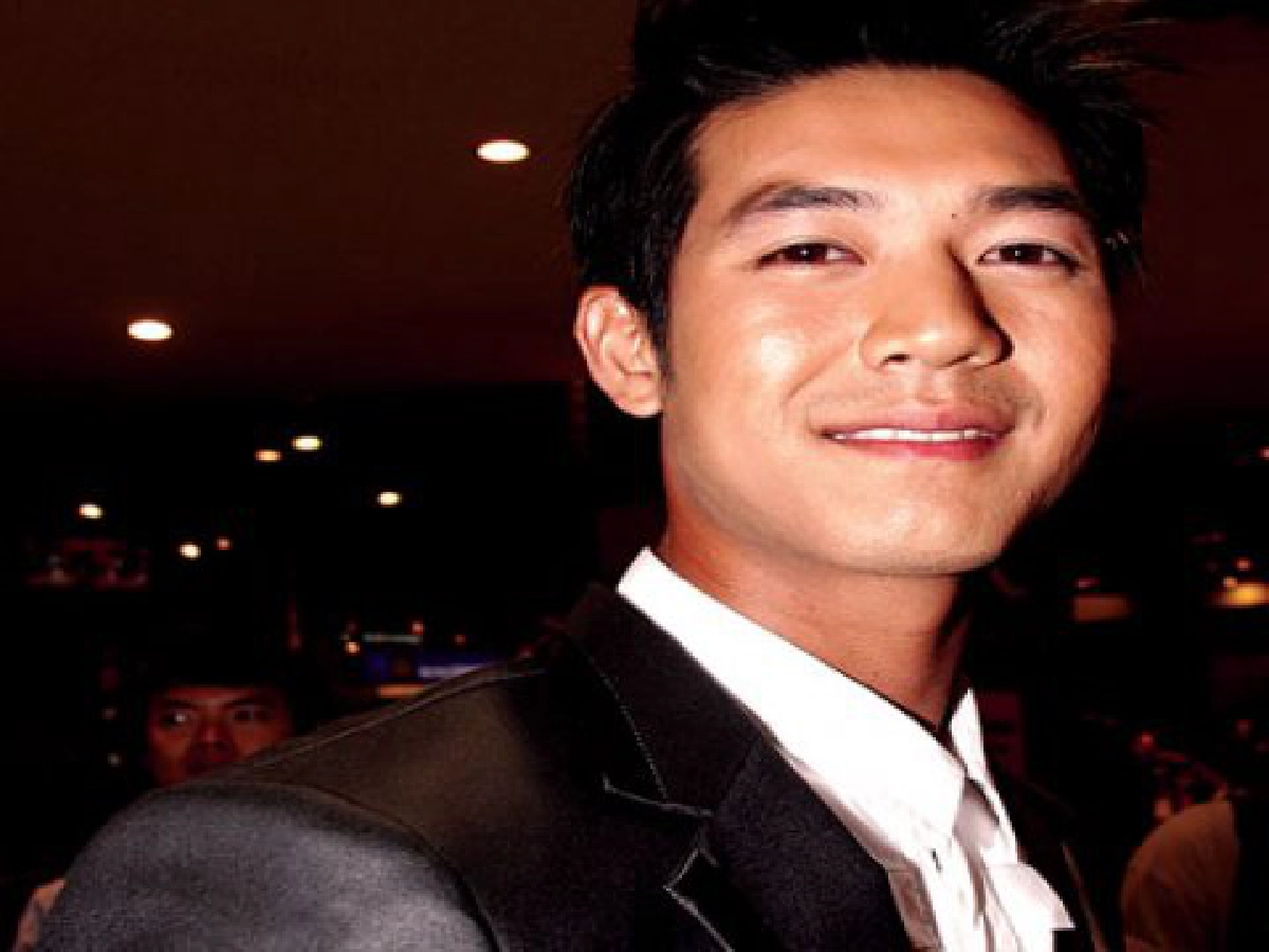 เม้าท์แตก (พุธที่ 29 เม.ย.52) เม้าท์แตก (พุธที่ 29 เม.ย.52)