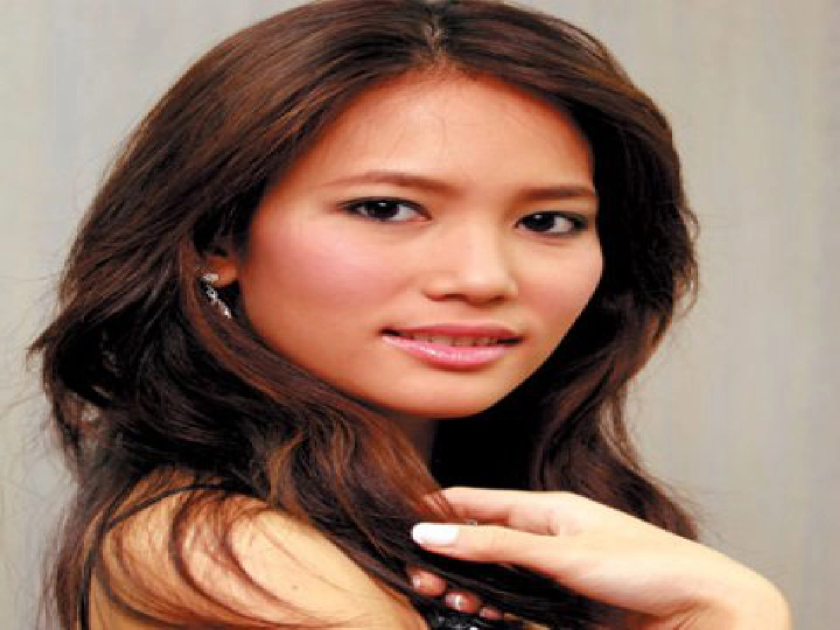 "อ้วน" เคลียร์ข่าว "ชาม" ขึ้นคอนโด "อ้วน" เคลียร์ข่าว "ชาม" ขึ้นคอนโด
