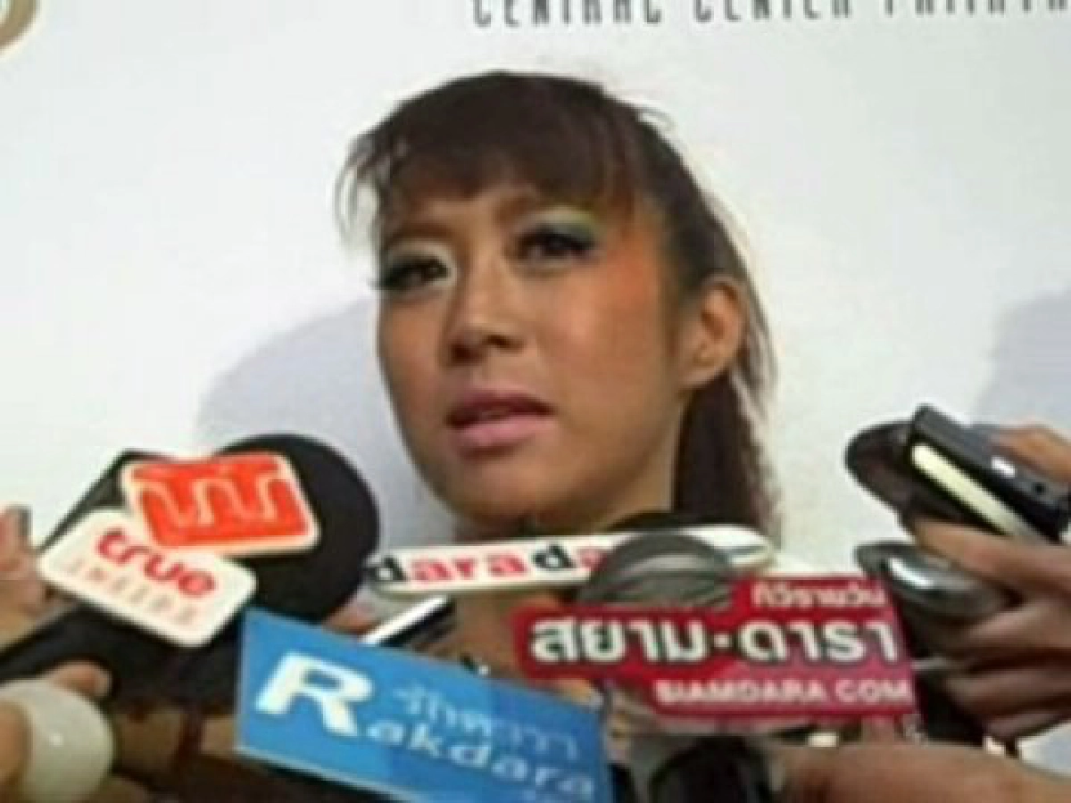 'จ๋า' โต้ควง 'เปรม' นอนรีสอร์ท 'จ๋า' โต้ควง 'เปรม' นอนรีสอร์ท