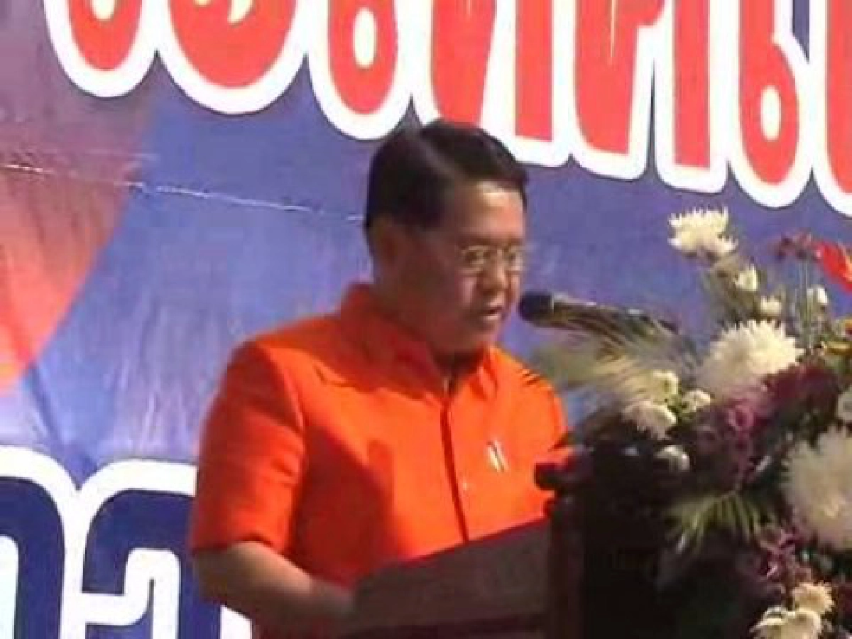 ตร.ดุสิตยื่นฝากขังครั้งที่2สามแกนนำนปช. ตร.ดุสิตยื่นฝากขังครั้งที่2สามแกนนำนปช.