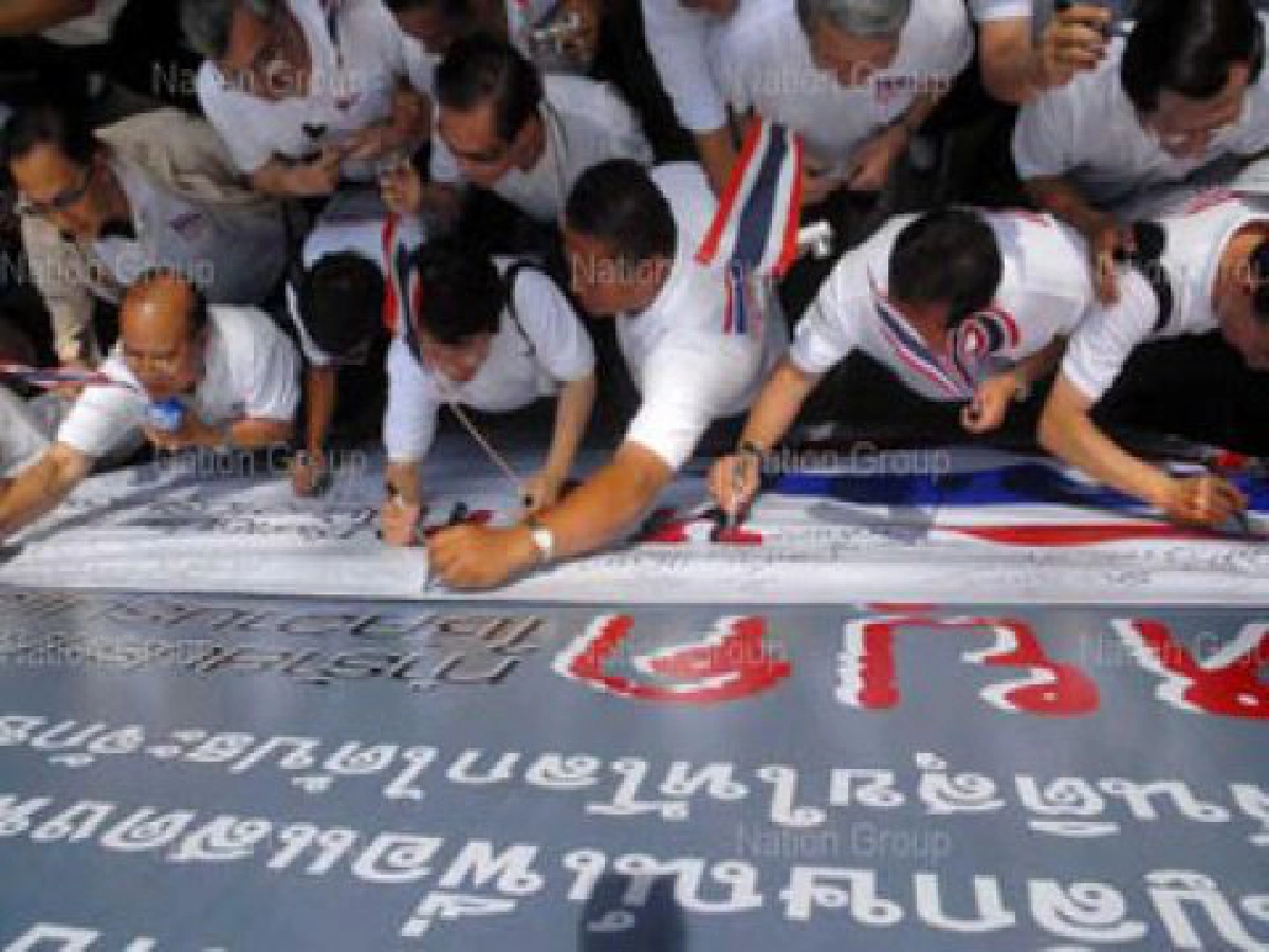 ทบ.ยันไม่ป้องทหารนอกแถวหากพันลอบยิงสนธิ ทบ.ยันไม่ป้องทหารนอกแถวหากพันลอบยิงสนธิ