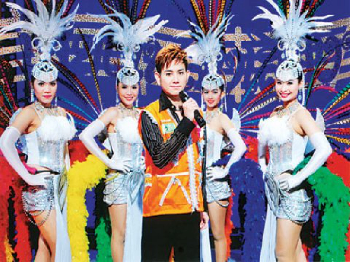 "ฝน" ตื่นเต้นสุดชีวิต
ขึ้นเวทีร้องเพลงแข่งกับ "ไชยา"
"ฝน" ตื่นเต้นสุดชีวิต
ขึ้นเวทีร้องเพลงแข่งกับ "ไชยา"