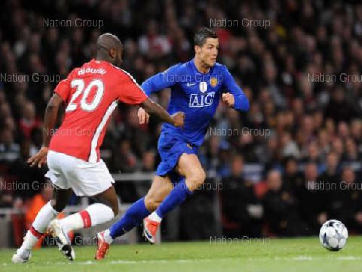 "ผีแดง"ฟอร์มหรูถล่มปืนใหญ่คาบ้าน3-1 "ผีแดง"ฟอร์มหรูถล่มปืนใหญ่คาบ้าน3-1
