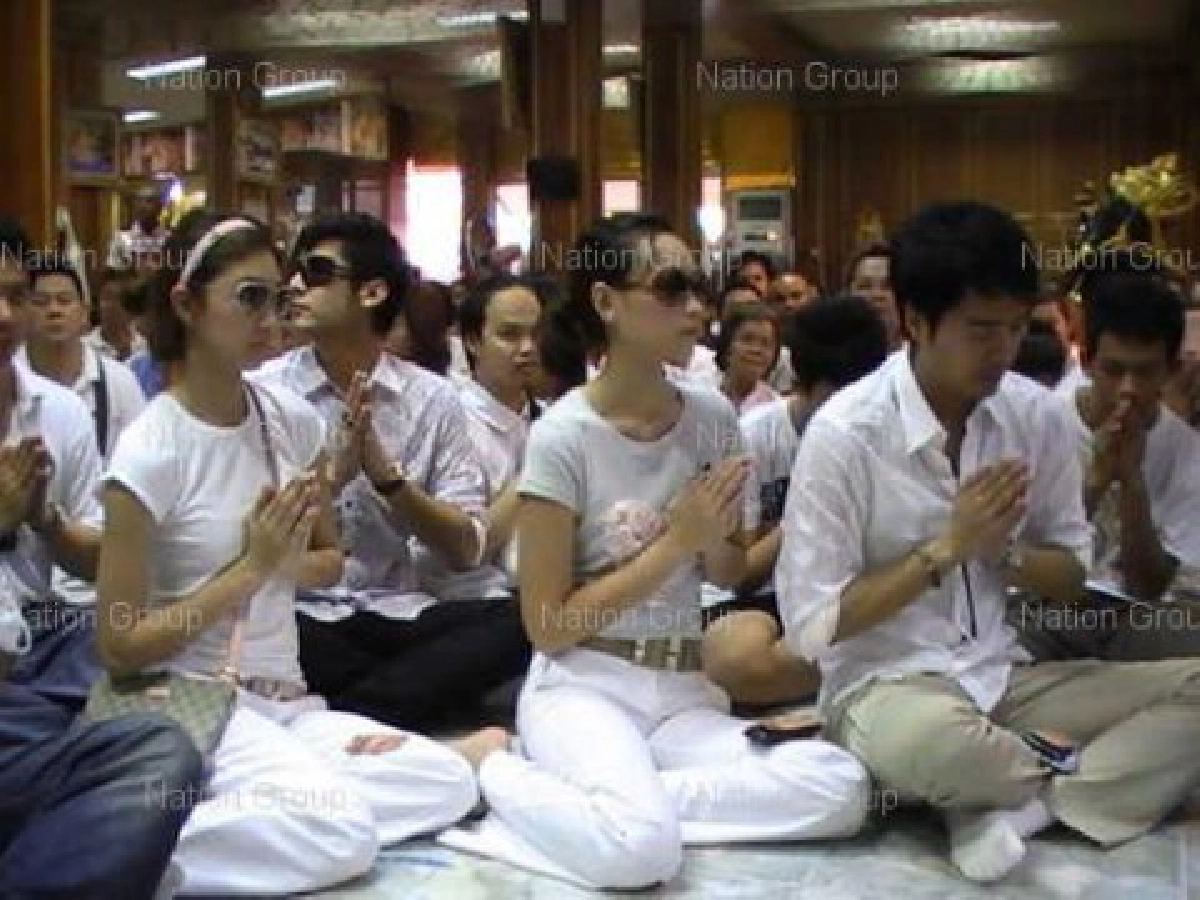 ดาราร่วมพิธีครอบครู-เชื่องานแสดงเพิ่ม ดาราร่วมพิธีครอบครู-เชื่องานแสดงเพิ่ม