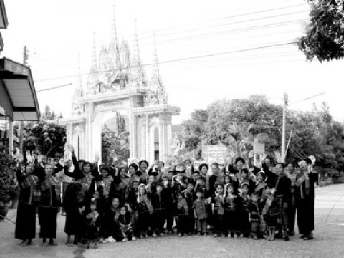"ชุมชนผู้ไทยบ้านภู" เมืองมุกฯ
สุขได้ด้วยเศรษฐกิจพอเพียง
"ชุมชนผู้ไทยบ้านภู" เมืองมุกฯ
สุขได้ด้วยเศรษฐกิจพอเพียง