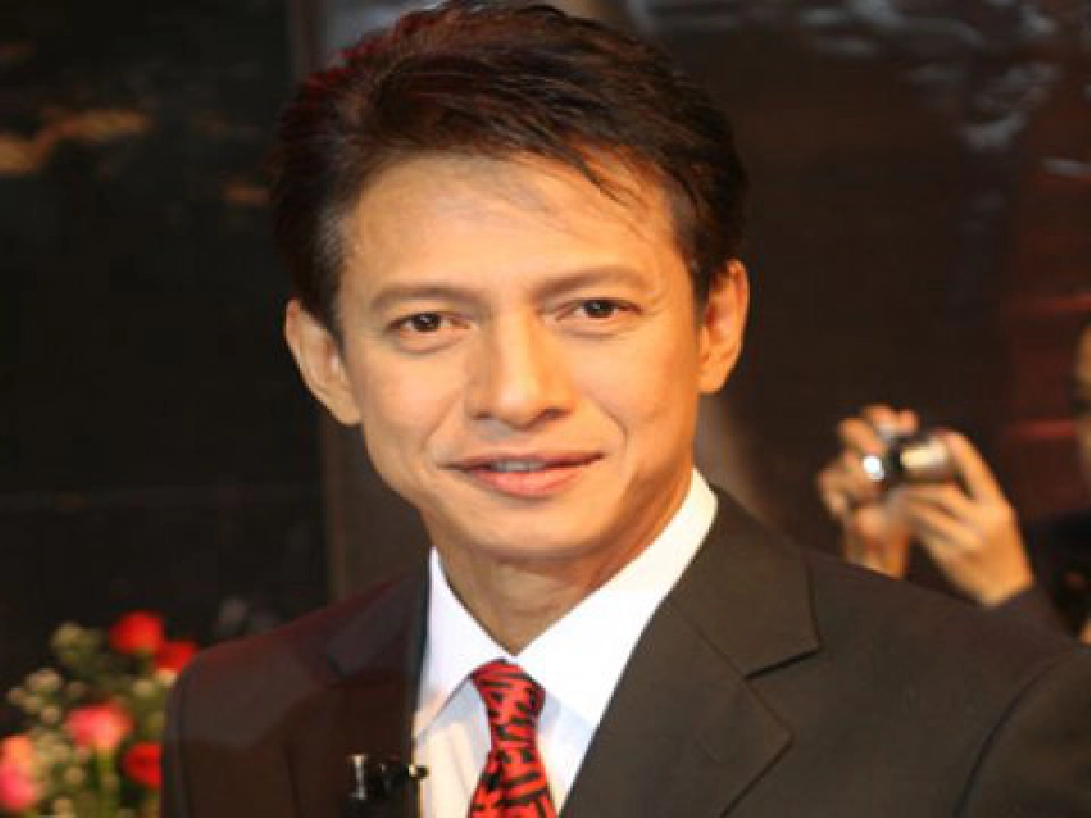 เม้าท์นอกจอ (พฤหัสบดีที่ 14 พ.ค.52)

