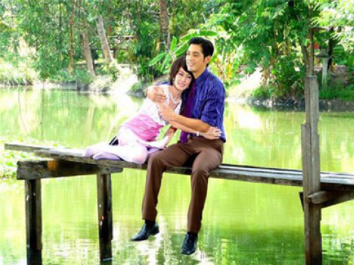 'หนุ่ม-นุ่น' หวานสุดๆ 
ทิ้งทวน แม่หญิง 

