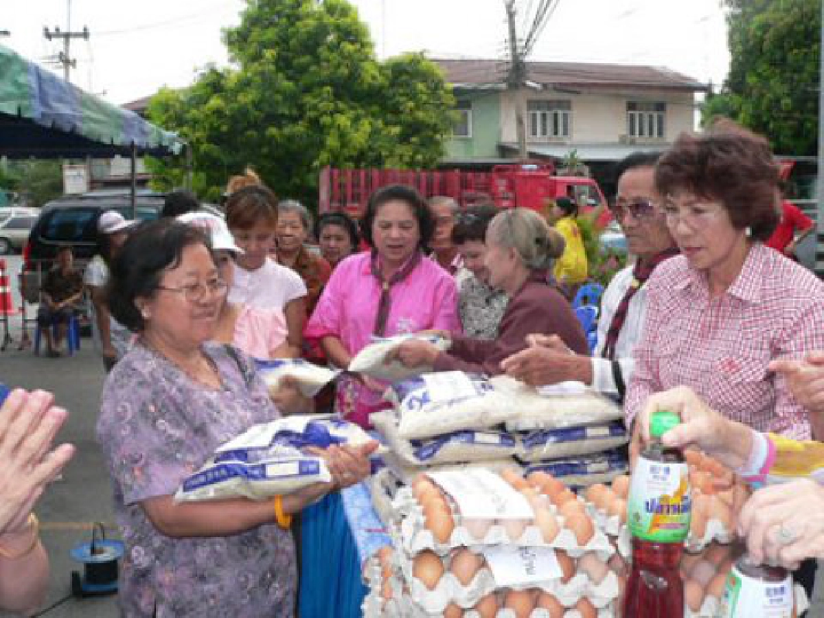 ตระเวนทั่วไทย (ศุกร์ที่ 15 พ.ค.52) ตระเวนทั่วไทย (ศุกร์ที่ 15 พ.ค.52)
