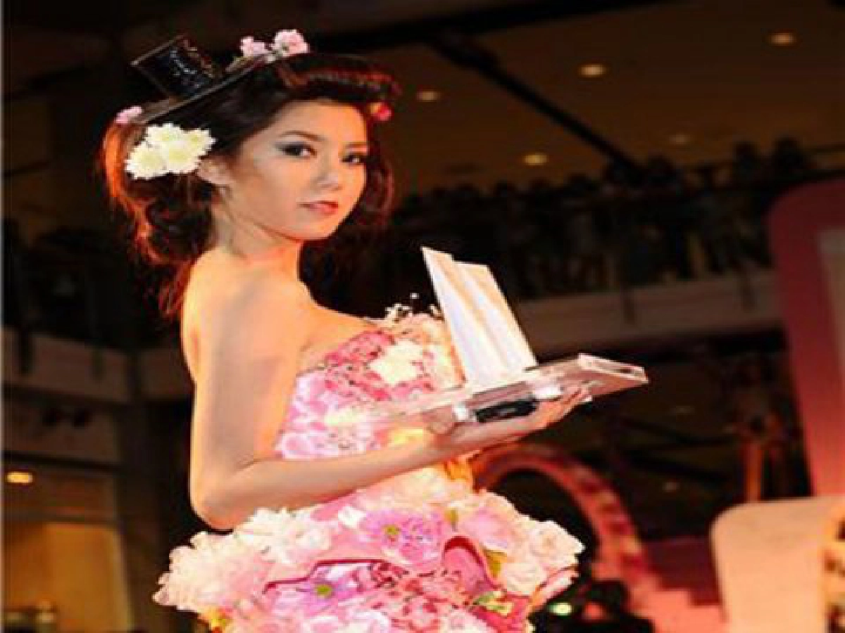 ดีไซน์สวยจากดอกไม้หลากทวีป 

