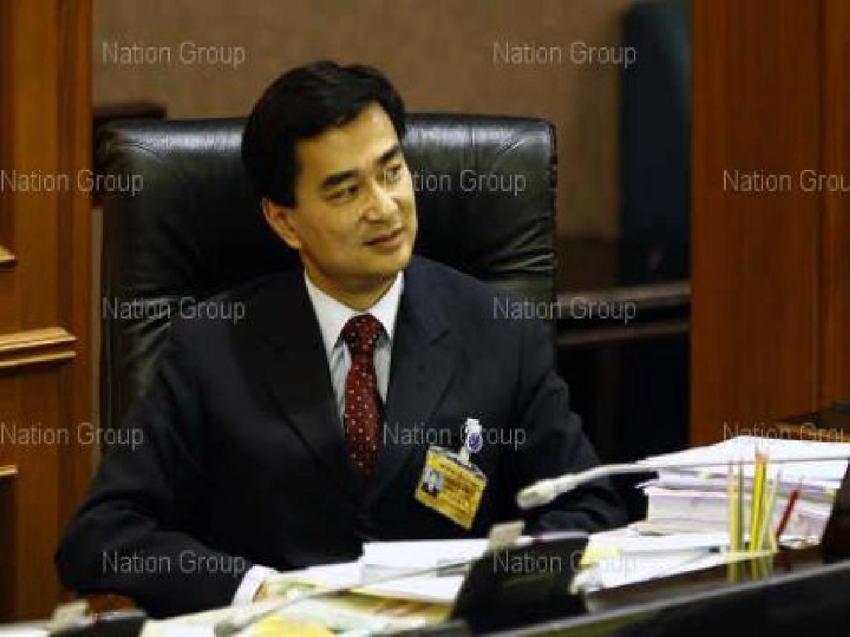 "อภิสิทธิ์"จี้"ทักษิณ"รับผิดชอบสิ่งที่ทำ "อภิสิทธิ์"จี้"ทักษิณ"รับผิดชอบสิ่งที่ทำ